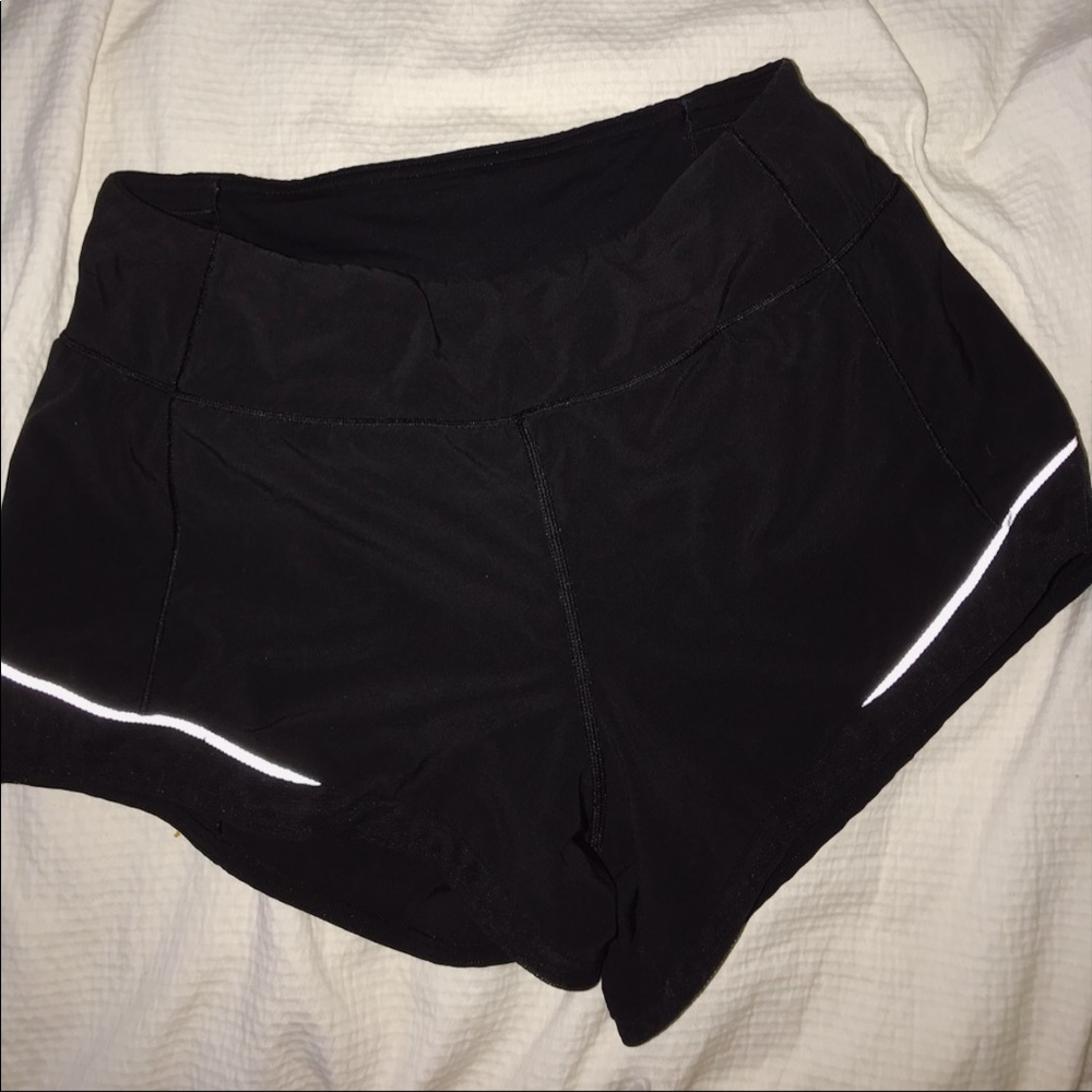 Lulu lemon Hotty Hot Shorts 4